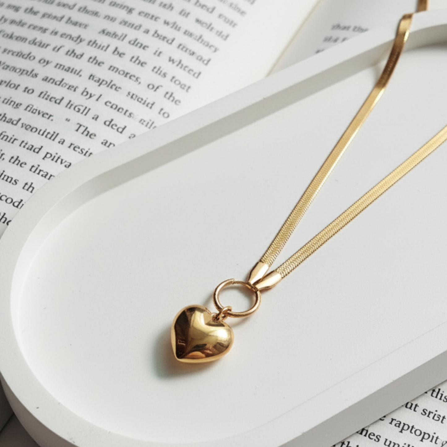 Eternal Golden Glow Heart Chain