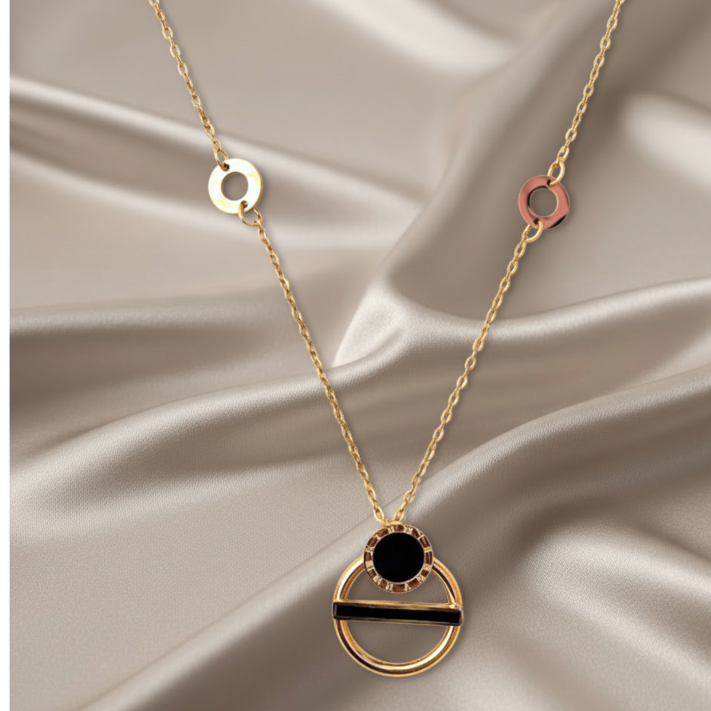 Roman Black Golden Chain