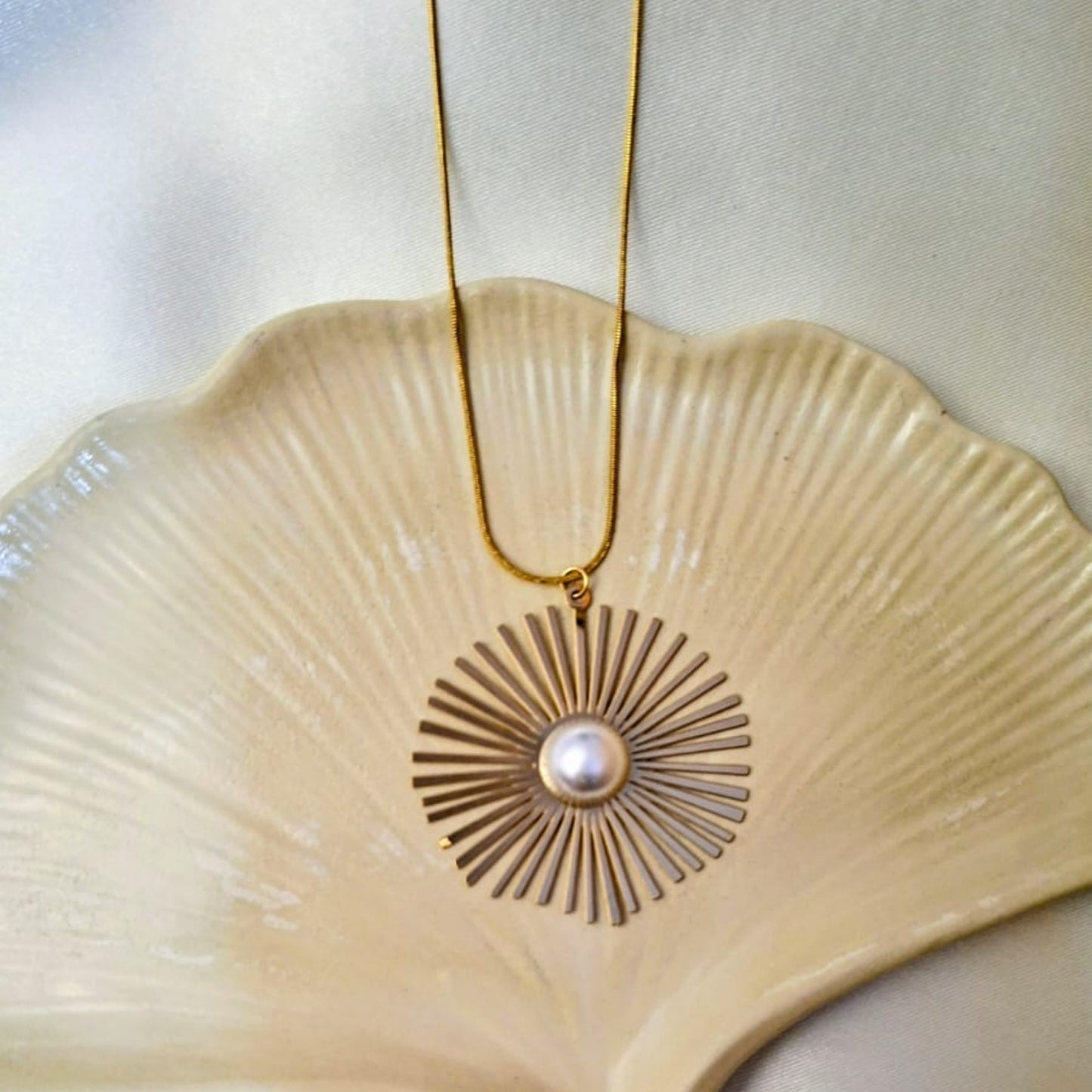 Sunbeam Kiss Long Chain