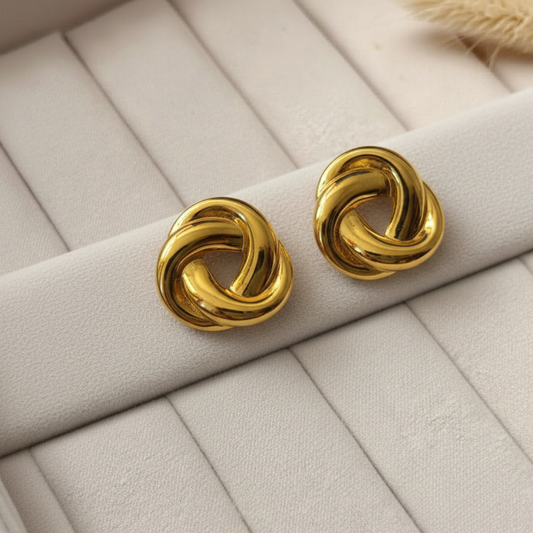 Gold knot earrings