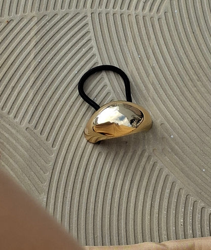 Classic arc hair tie